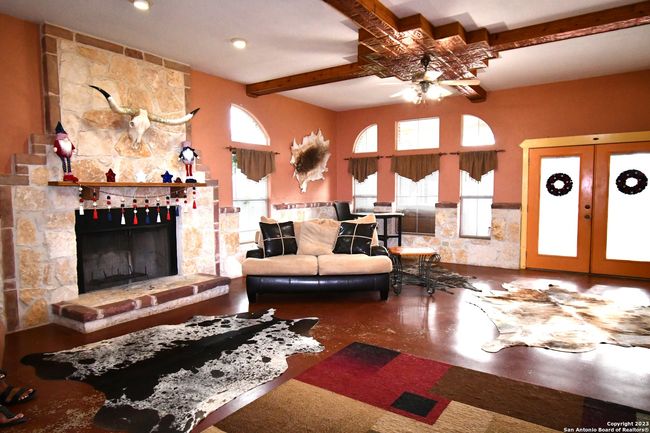 8389 E Loop 1604 S, House other with 5 bedrooms, 5 bathrooms and null parking in Adkins TX | Image 14