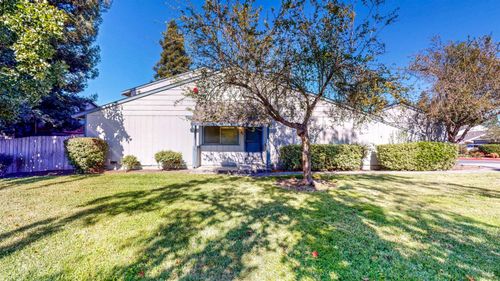 31 Conifer Sq, Rohnert Park, CA, 94928-2778 | Card Image