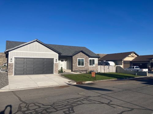 1186 Vista Ridge Dr, Santaquin, UT, 84655-4604 | Card Image