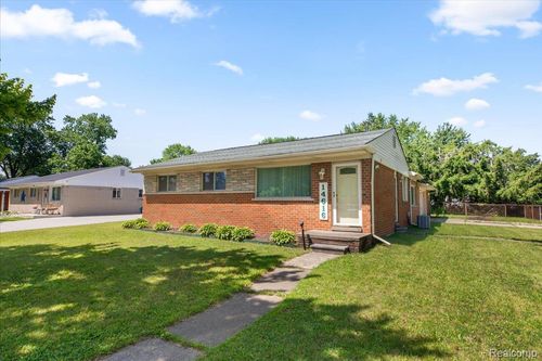 14616 Allen Rd, Taylor, MI, 48180-5348 | Card Image