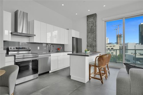 apt-h0606-3470 E Coast Ave, Miami, FL, 33137-3990 | Card Image