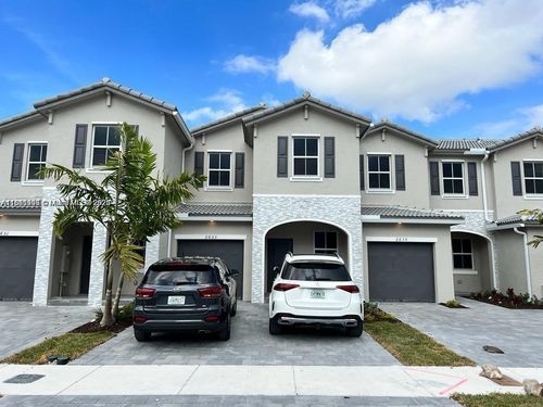 2633 Se 10th St, Homestead, FL, 33035-2588 | Card Image