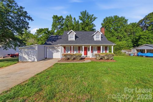 319 Deep Forest Ct, Gastonia, NC, 28056-9570 | Card Image