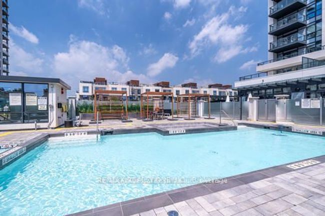 2010 - 1255 Bayly St, Condo with 1 bedrooms, 1 bathrooms and null parking in Pickering ON | Image 10
