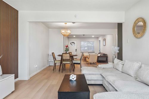 416 Simmons Dr, Hurst, TX, 76053-6533 | Card Image