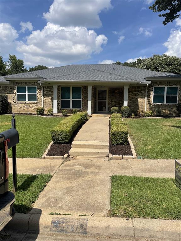 Dover Ln, Bedford, TX 76021