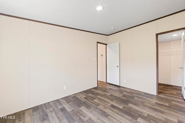1826 Loop Rd, House other with 3 bedrooms, 2 bathrooms and null parking in La Follette TN | Image 11