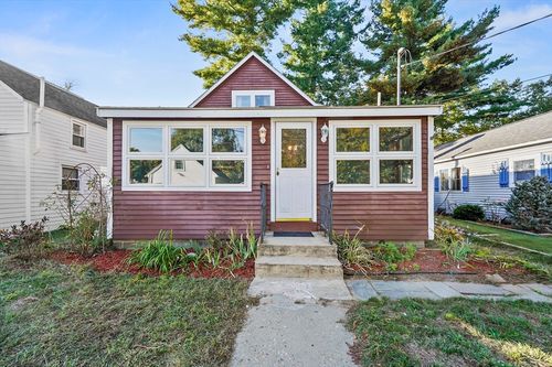 62 Wilders Grove Rd, Newton, NH, 03858-3533 | Card Image