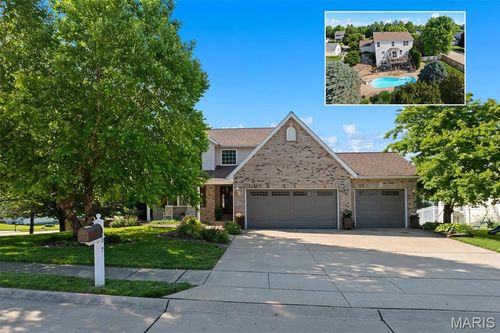 107 Crystal Gate Ln, Glen Carbon, IL, 62034-1134 | Card Image