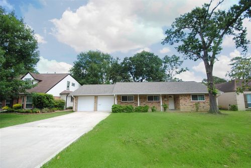 10038 Briarwild Ln, Houston, TX, 77080-7014 | Card Image