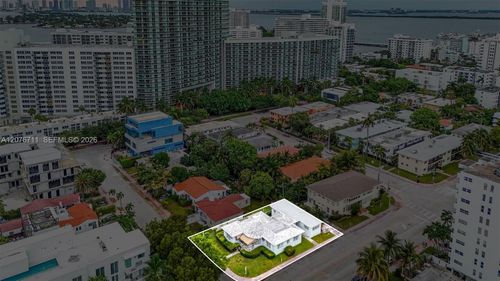 1301 Flamingo Way, Miami Beach, FL, 33139-3717 | Card Image