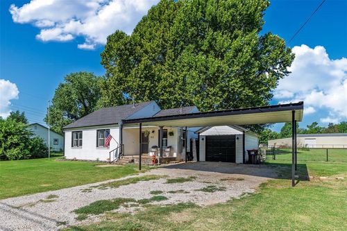 813 Sw 4th St, Jones, OK, 73049-7552 | Card Image