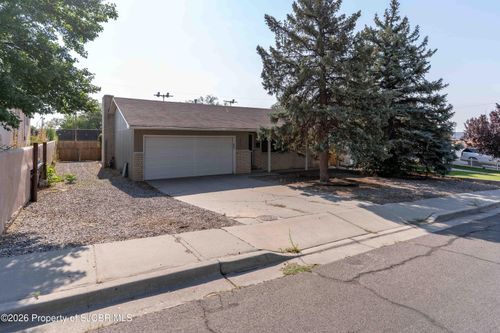 1402 N Carlton Ave, Farmington, NM, 87401-2416 | Card Image