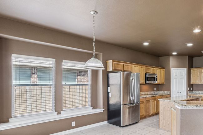 6602 Orange Blossom Dr, House other with 4 bedrooms, 2 bathrooms and null parking in Midlothian TX | Image 12
