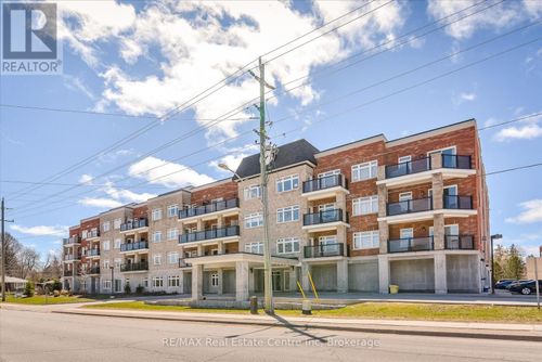 101-245 Scotland St, Fergus, ON, N1M0B5 | Card Image