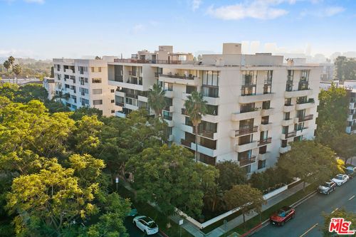 apt-203-325 N Oakhurst Dr, Beverly Hills, CA, 90210-4147 | Card Image