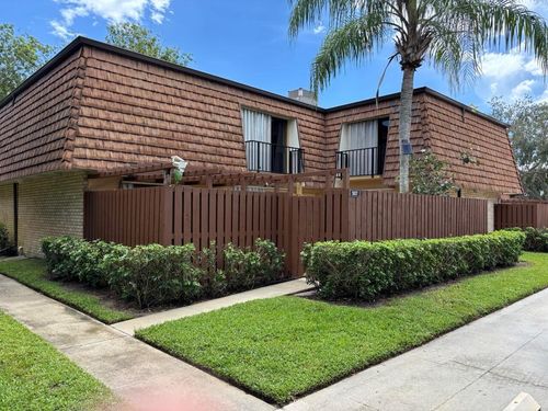 507 5th Ln, Greenacres, FL, 33463-4348 | Card Image