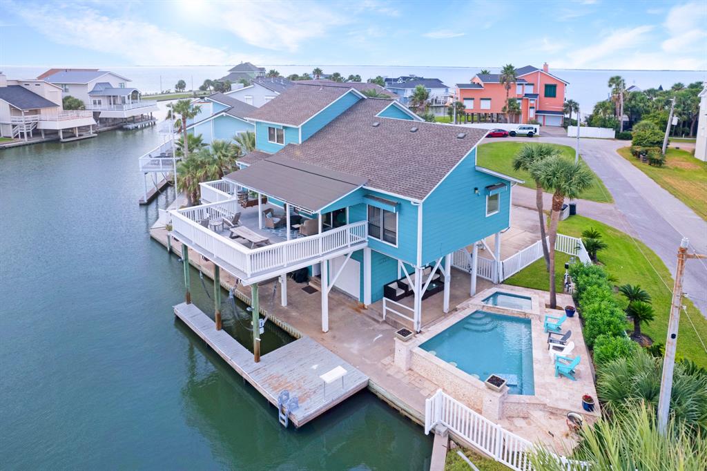 Marina Dr, Galveston, TX 77554