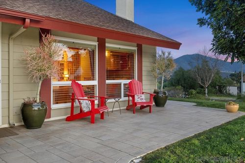 2603 S Barcelona St, Spring Valley, CA, 91977-6708 | Card Image