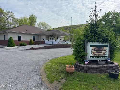 400 Park Ave, Patton, PA, 16668-1626 | Card Image