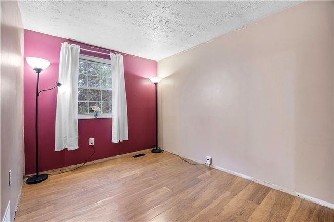 Larger 2nd bedroom | Image 22