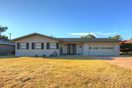 5227 15th St, Lubbock, TX, 79416-5423 | Card Image