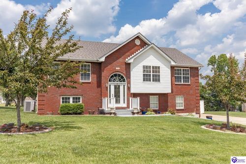 700 Pine Valley Dr, Elizabethtown, KY, 42701-6800 | Card Image