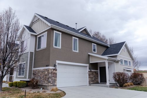 1924 W Trail Heights Dr, Riverton, UT, 84065-5932 | Card Image