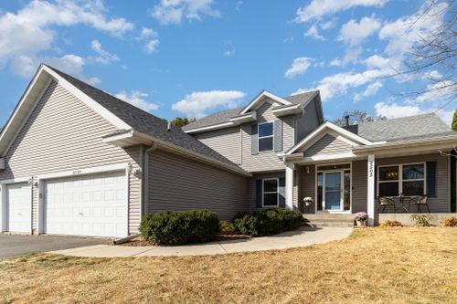 2505 Burl Oak Curve, Hudson, WI, 54016 | Card Image