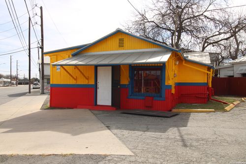 439 Fredericksburg Rd, San Antonio, TX, 78201-6353 | Card Image