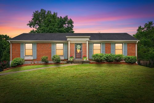 607 Elaine Dr, Nashville, TN, 37211-3600 | Card Image