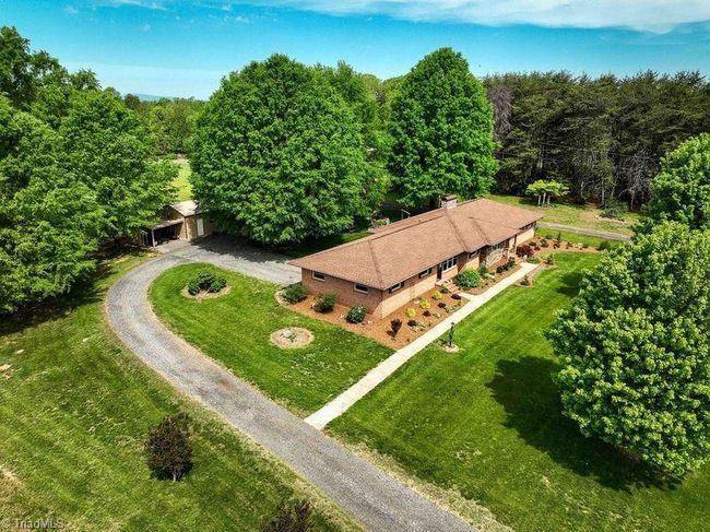 7044 Belews Creek Rd, House other with 3 bedrooms, 3 bathrooms and null parking in Belews Creek NC | Image 38