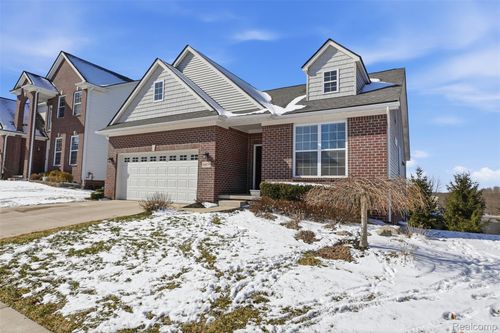 30879 Asbury Hill Ct, New Hudson, MI, 48165-9005 | Card Image