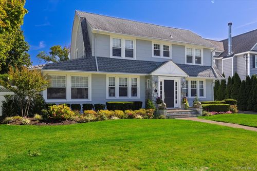 11 S Marion Pl, Rockville Centre, NY, 11570-5311 | Card Image