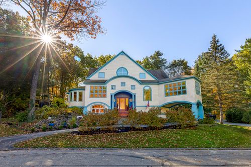 28 Redlon Park Rd, Portland, ME, 04102-2276 | Card Image