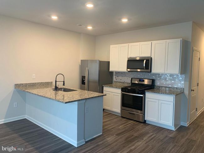 125 Maple Run Dr, Townhouse with 3 bedrooms, 3 bathrooms and null parking in YORK PA | Image 5