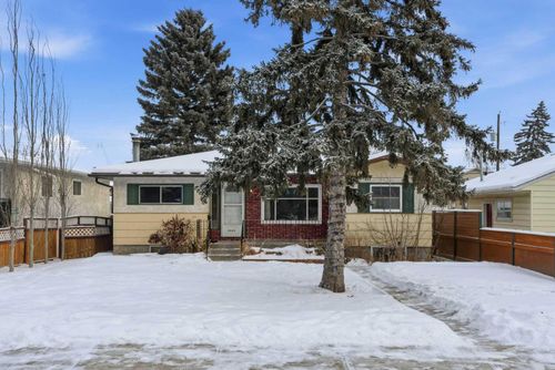 8624 33 Ave Nw, Calgary, AB, T3B1M3 | Card Image