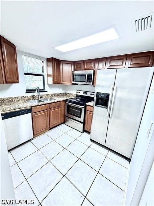 802-1420 Green Valley Cir, NAPLES, FL, 34104-4681 | Card Image