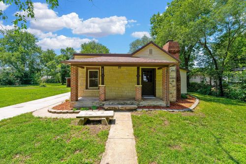 407 N Lincoln, Belle Plaine, KS, 67013 | Card Image