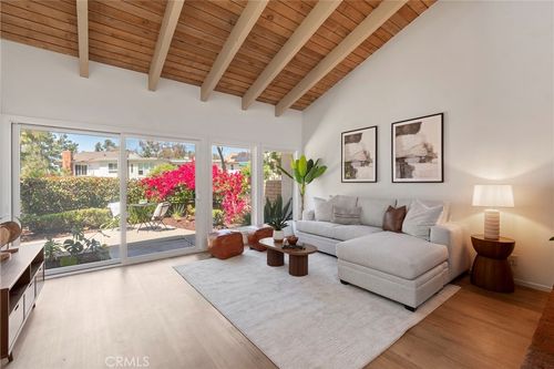 20 Mandrake, Irvine, CA, 92612 | Card Image