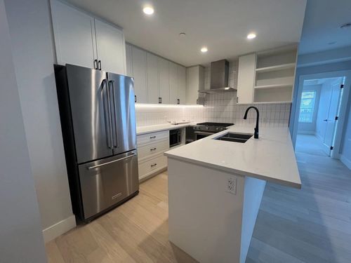 212-22226 Brown Ave, Maple Ridge, BC, V2X4R2 | Card Image