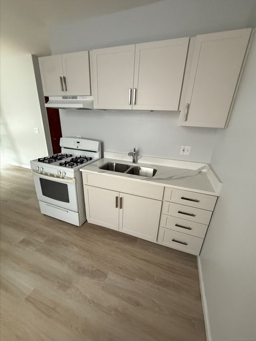 441 Howe Ave, Shelton, CT, 06484-3196 | Card Image