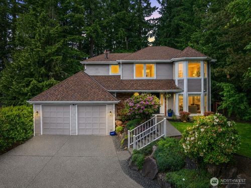 24109 Se 44th Ct, Sammamish, WA, 98029-7529 | Card Image