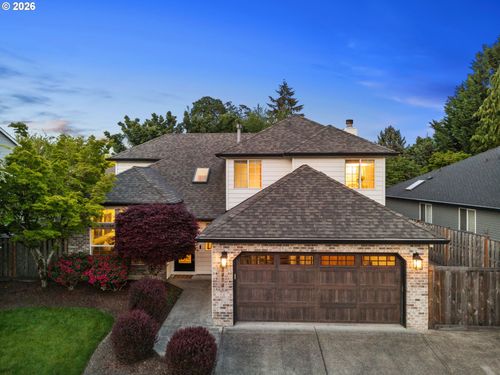 2474 Ne Lindsey Dr, Hillsboro, OR, 97124-4107 | Card Image