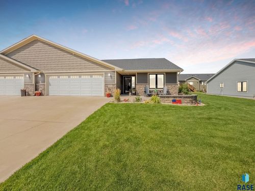 202 E Antioch St, Tea, SD, 57064-2623 | Card Image