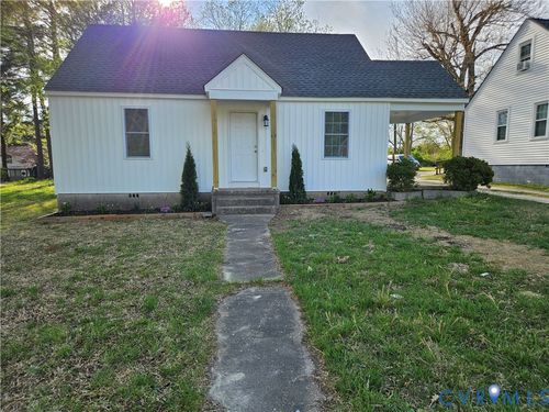 47 Ridge Rd, Blackstone, VA, 23824-9202 | Card Image