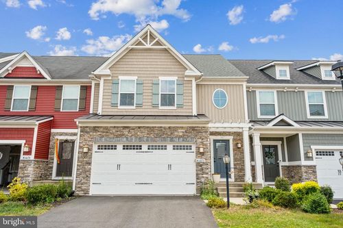 41673 Mcmonagle Sq, ALDIE, VA, 20105-6030 | Card Image