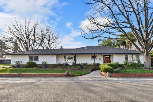 2033 Santa Lucia Way, Carmichael, CA, 95608-5632 | Card Image