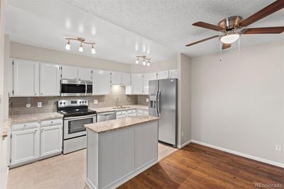 303 - 3144 S Wheeling Way, Condo with 2 bedrooms, 1 bathrooms and 1 parking in Aurora CO | Image 2