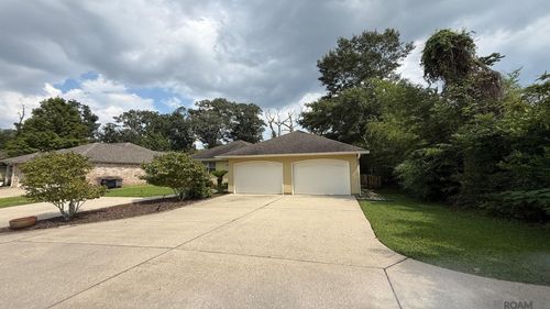 9462 Boone Dr, Baton Rouge, LA, 70810-2742 | Card Image